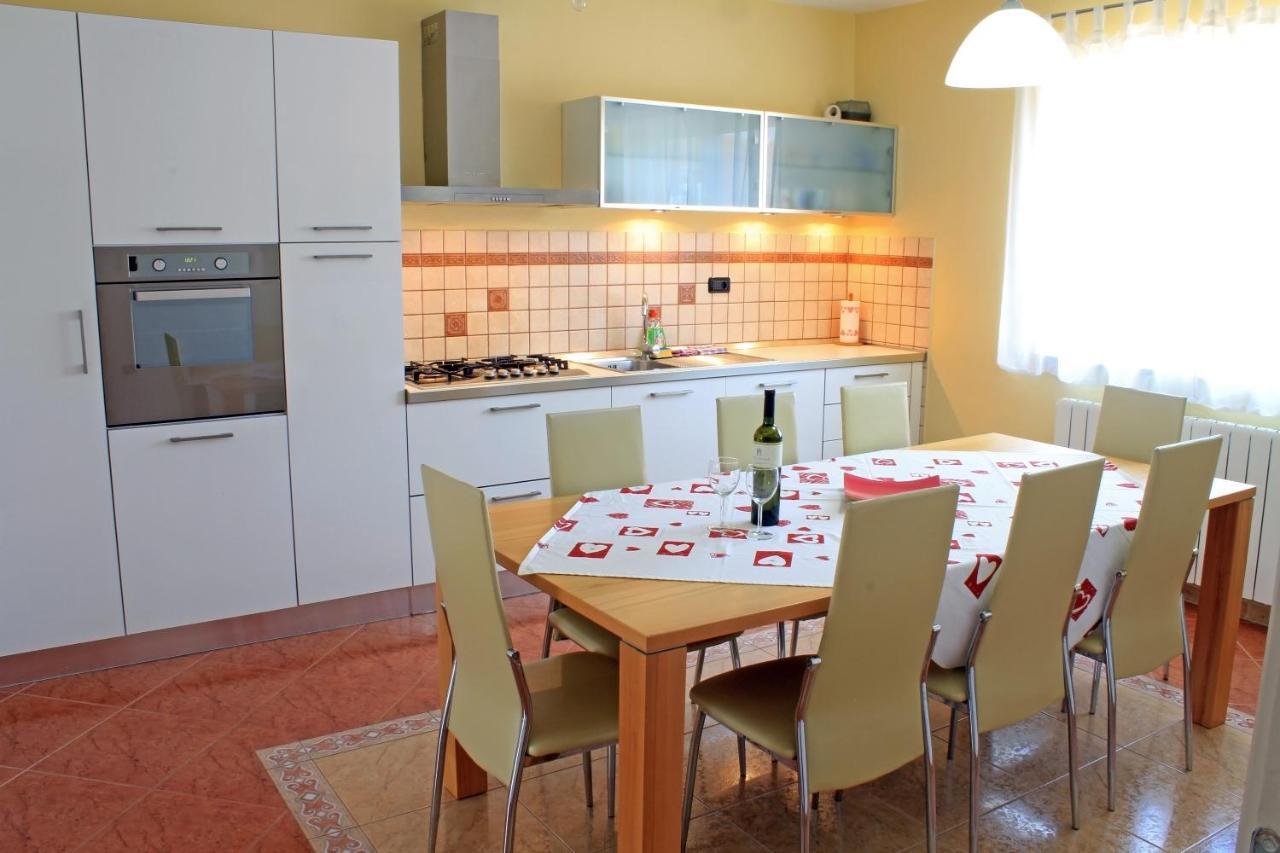 Apartmani Grzinic โรวีน ภายนอก รูปภาพ